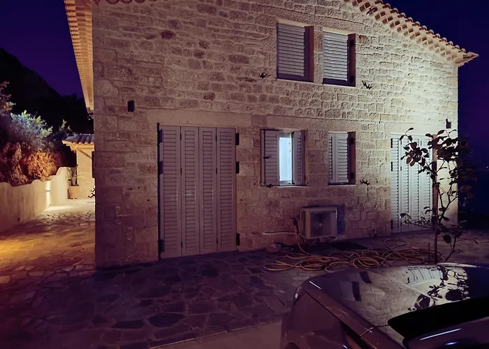 The Nest Верга-Каламата